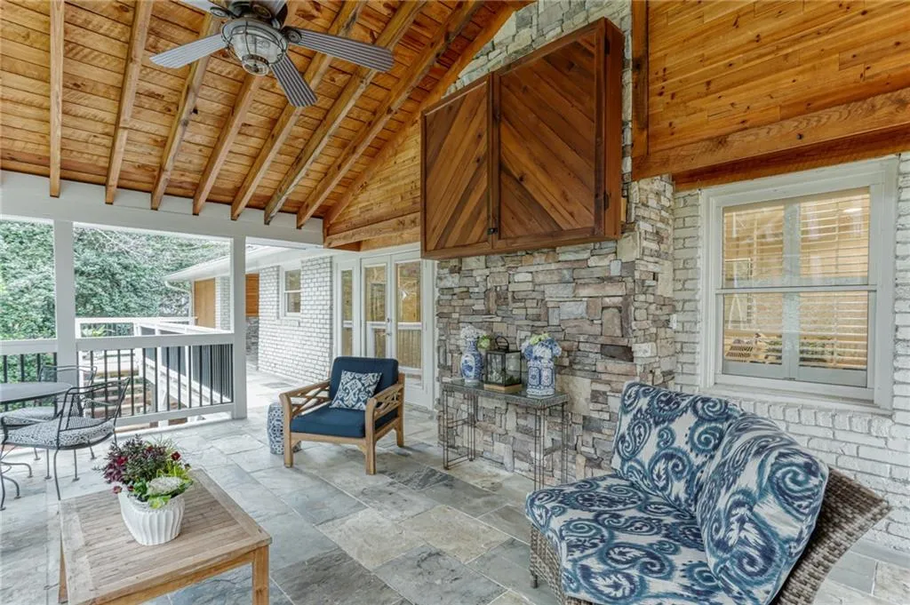 315 Montevallo Drive, Atlanta, Georgia 30342, 4 Bedrooms Bedrooms, ,3 BathroomsBathrooms,Residential,Sold,315 Montevallo Drive,6672824