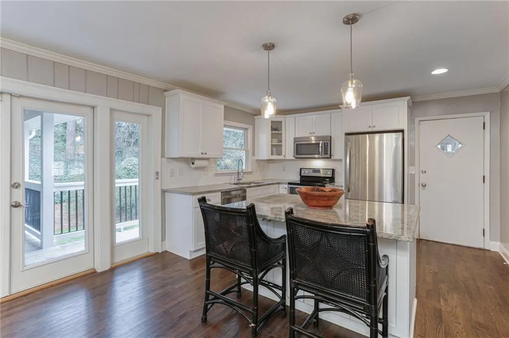 315 Montevallo Drive, Atlanta, Georgia 30342, 4 Bedrooms Bedrooms, ,3 BathroomsBathrooms,Residential,Sold,315 Montevallo Drive,6672824