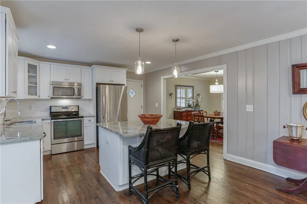 315 Montevallo Drive, Atlanta, Georgia 30342, 4 Bedrooms Bedrooms, ,3 BathroomsBathrooms,Residential,Sold,315 Montevallo Drive,6672824