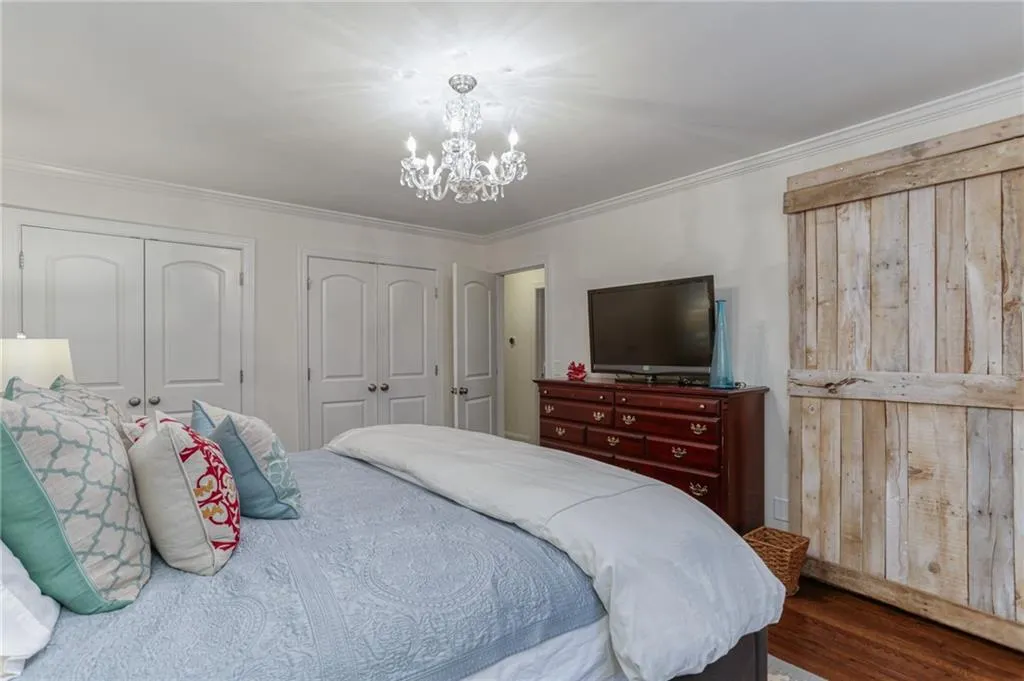 315 Montevallo Drive, Atlanta, Georgia 30342, 4 Bedrooms Bedrooms, ,3 BathroomsBathrooms,Residential,Sold,315 Montevallo Drive,6672824