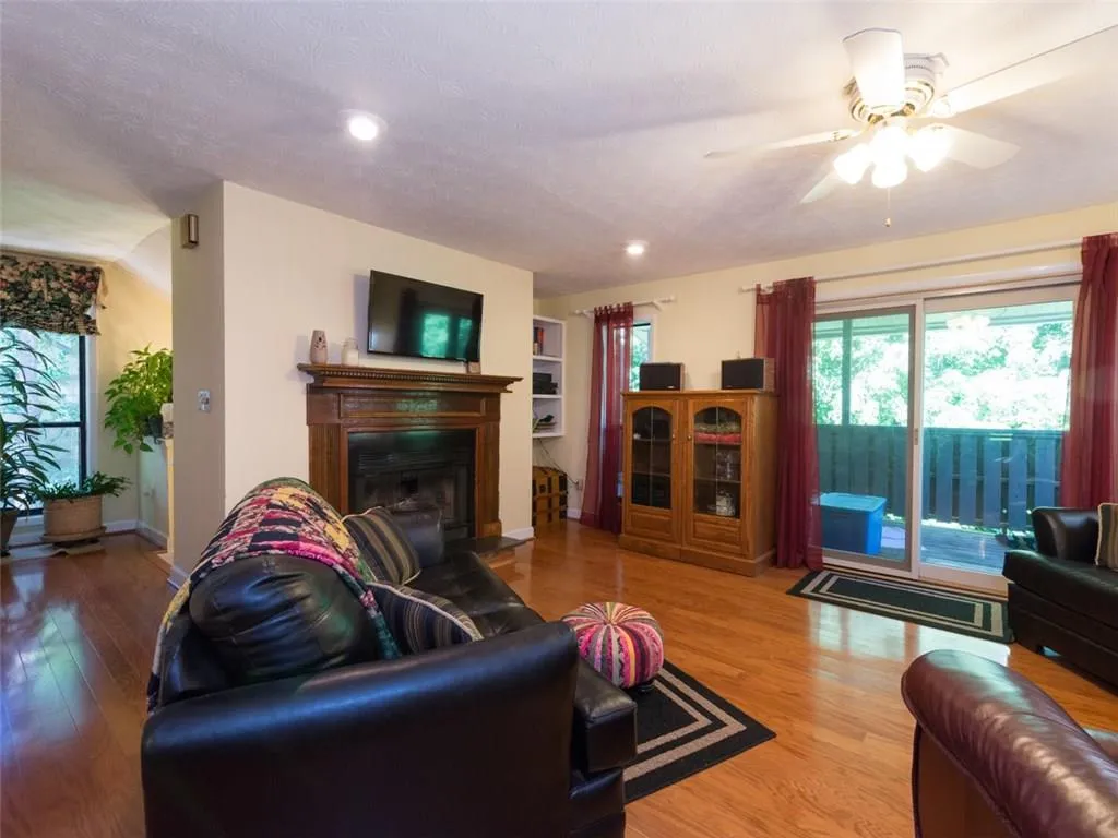 904 Woodcliff Drive Unit 904, Sandy Springs, Georgia 30350, 2 Bedrooms Bedrooms, ,2 BathroomsBathrooms,Residential,Sold,904 Woodcliff Drive Unit 904,5702992