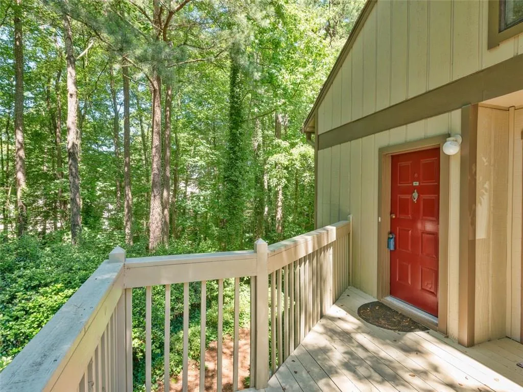 904 Woodcliff Drive Unit 904, Sandy Springs, Georgia 30350, 2 Bedrooms Bedrooms, ,2 BathroomsBathrooms,Residential,Sold,904 Woodcliff Drive Unit 904,5702992