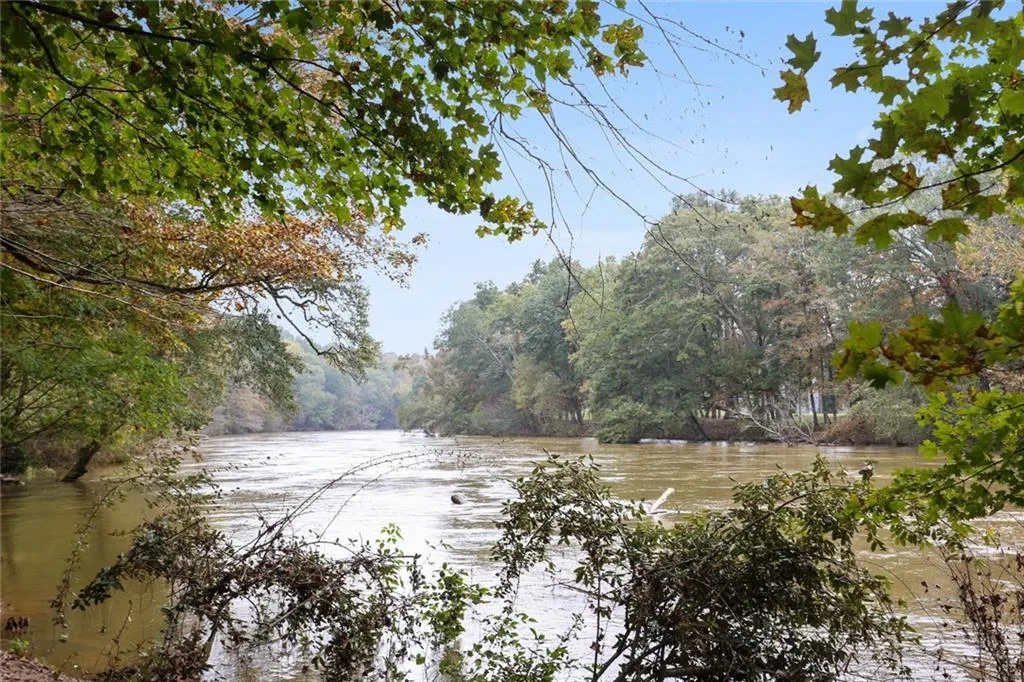 770 River Gate Drive, Sandy Springs, Georgia 30350, 4 Bedrooms Bedrooms, ,2 BathroomsBathrooms,Residential,Sold,770 River Gate Drive,6798444