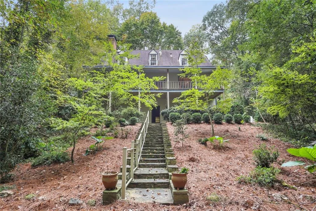 770 River Gate Drive, Sandy Springs, Georgia 30350, 4 Bedrooms Bedrooms, ,2 BathroomsBathrooms,Residential,Sold,770 River Gate Drive,6798444