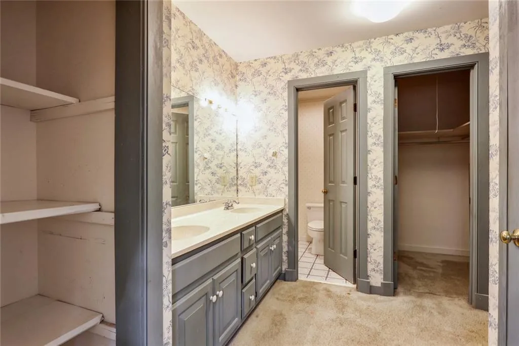 770 River Gate Drive, Sandy Springs, Georgia 30350, 4 Bedrooms Bedrooms, ,2 BathroomsBathrooms,Residential,Sold,770 River Gate Drive,6798444
