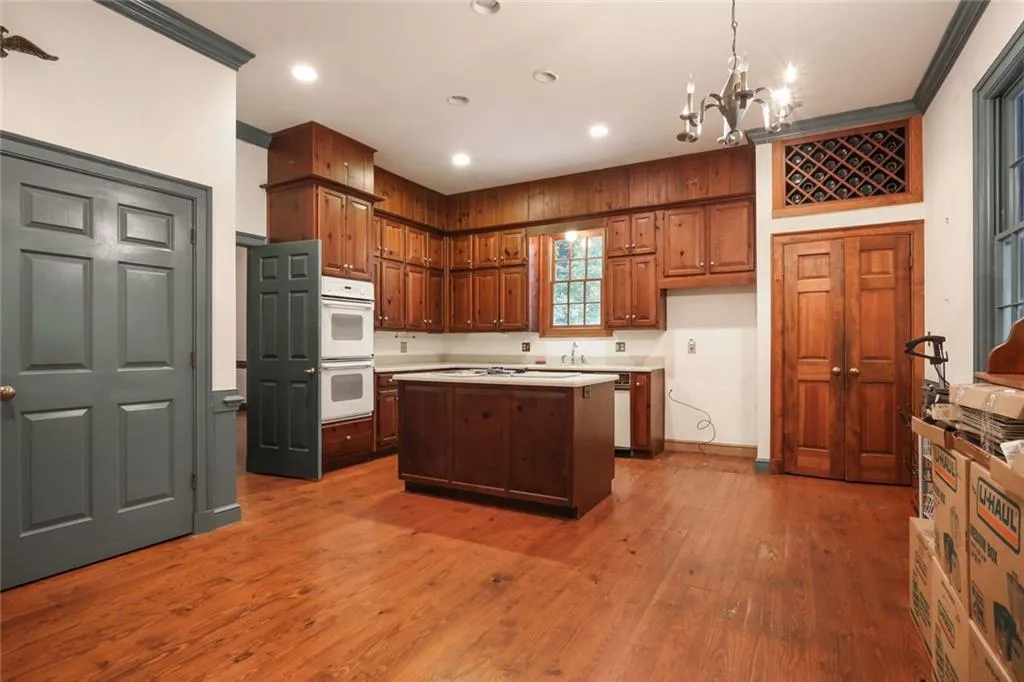 770 River Gate Drive, Sandy Springs, Georgia 30350, 4 Bedrooms Bedrooms, ,2 BathroomsBathrooms,Residential,Sold,770 River Gate Drive,6798444
