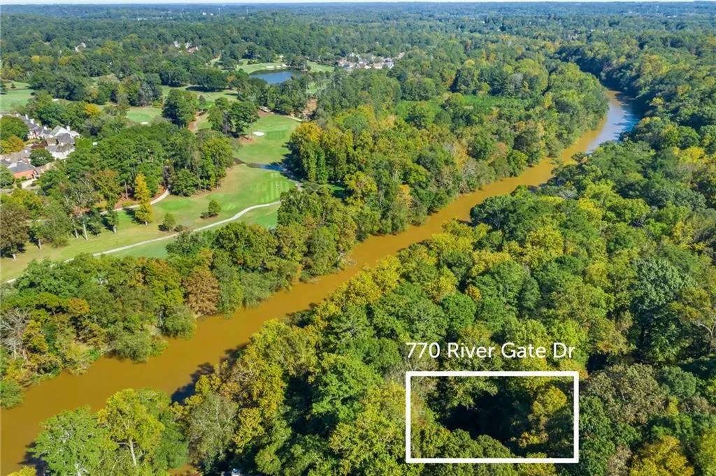 770 River Gate Drive, Sandy Springs, Georgia 30350, 4 Bedrooms Bedrooms, ,2 BathroomsBathrooms,Residential,Sold,770 River Gate Drive,6798444
