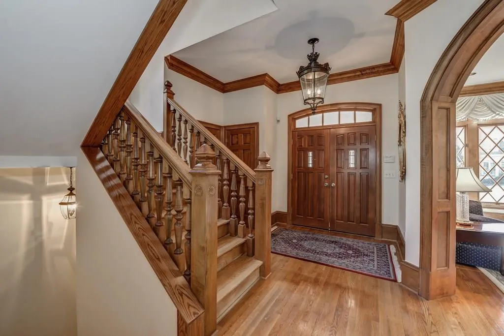 4367 W Club Drive Ne, Atlanta, Georgia 30319, 5 Bedrooms Bedrooms, ,4 BathroomsBathrooms,Residential,Sold,4367 W Club Drive Ne,5654742