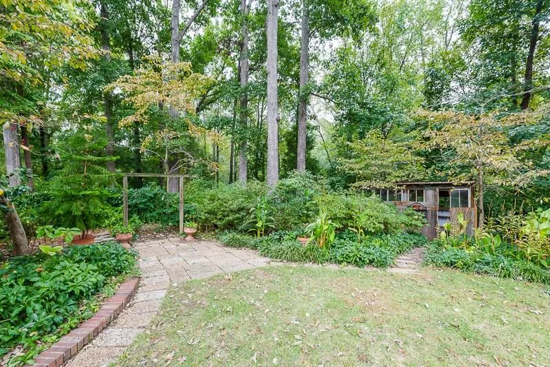 6865 Heathfield Drive, Sandy Springs, Georgia 30328, 4 Bedrooms Bedrooms, ,3 BathroomsBathrooms,Residential,Sold,6865 Heathfield Drive,6084086