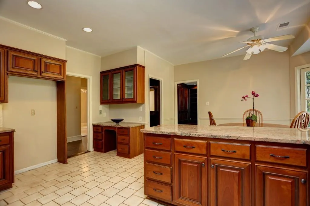 415 N Harbor Drive, Sandy Springs, Georgia 30328, 4 Bedrooms Bedrooms, ,3 BathroomsBathrooms,Residential,Sold,415 N Harbor Drive,5723925