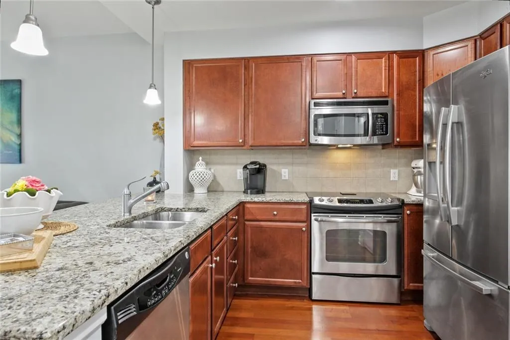 200 River Vista Drive Unit 501, Atlanta, Georgia 30339, 1 Bedroom Bedrooms, ,1 BathroomBathrooms,Residential,Sold,200 River Vista Drive Unit 501,6940618