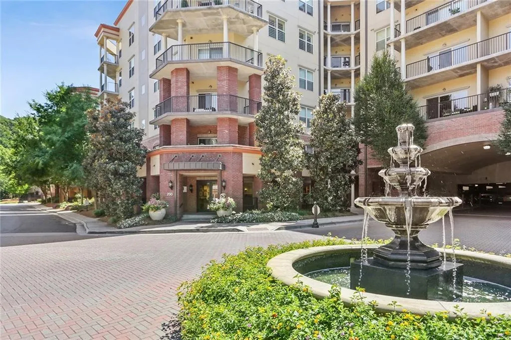 200 River Vista Drive Unit 501, Atlanta, Georgia 30339, 1 Bedroom Bedrooms, ,1 BathroomBathrooms,Residential,Sold,200 River Vista Drive Unit 501,6940618