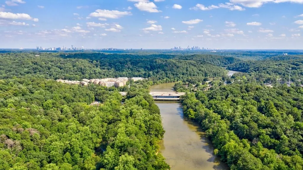 200 River Vista Drive Unit 501, Atlanta, Georgia 30339, 1 Bedroom Bedrooms, ,1 BathroomBathrooms,Residential,Sold,200 River Vista Drive Unit 501,6940618