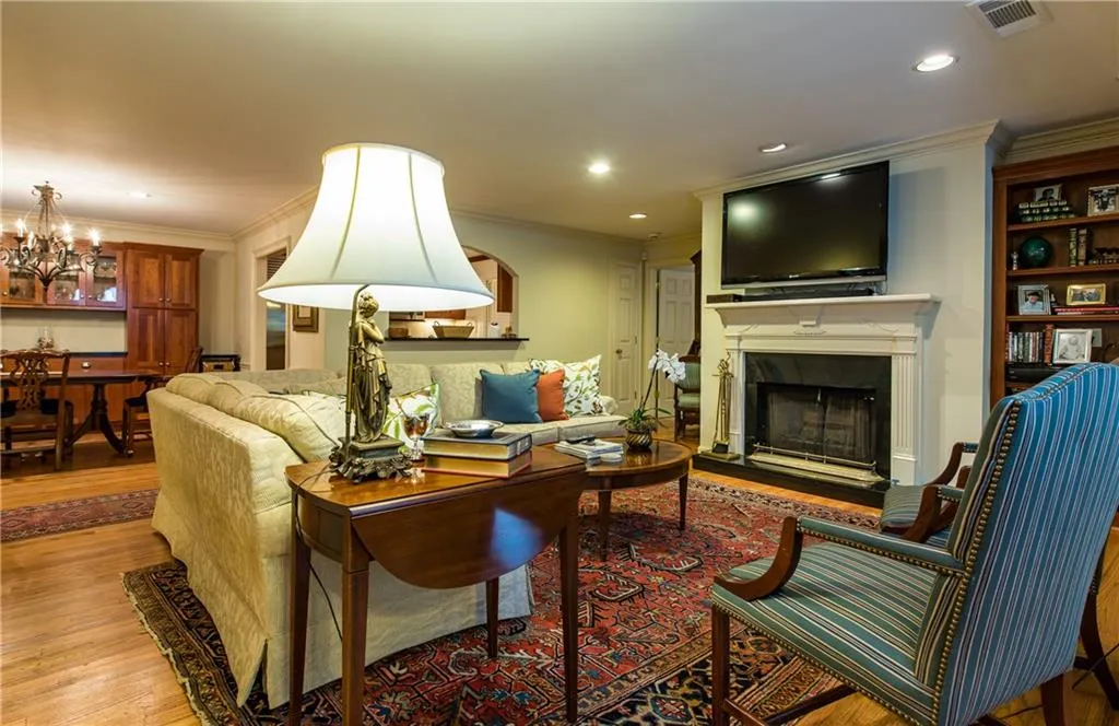 494 Ansley Walk Terrace Unit 494, Atlanta, Georgia 30309, 2 Bedrooms Bedrooms, ,2 BathroomsBathrooms,Residential,Sold,494 Ansley Walk Terrace Unit 494,5743616