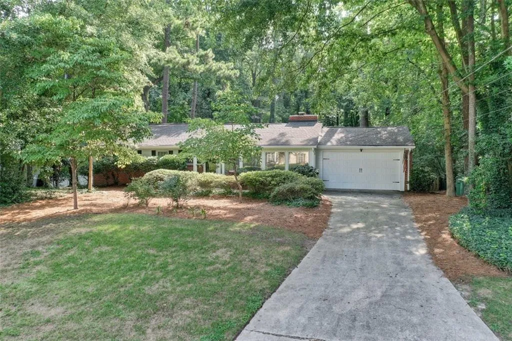 5971 Hilderbrand Drive, Sandy Springs, Georgia 30328, 3 Bedrooms Bedrooms, ,2 BathroomsBathrooms,Residential,Sold,5971 Hilderbrand Drive,6762842