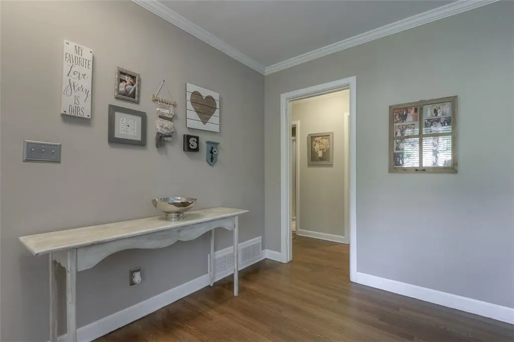 5971 Hilderbrand Drive, Sandy Springs, Georgia 30328, 3 Bedrooms Bedrooms, ,2 BathroomsBathrooms,Residential,Sold,5971 Hilderbrand Drive,6762842