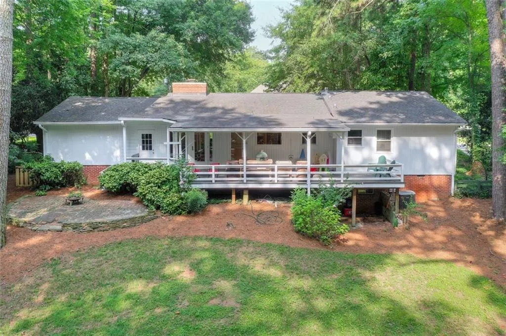 5971 Hilderbrand Drive, Sandy Springs, Georgia 30328, 3 Bedrooms Bedrooms, ,2 BathroomsBathrooms,Residential,Sold,5971 Hilderbrand Drive,6762842