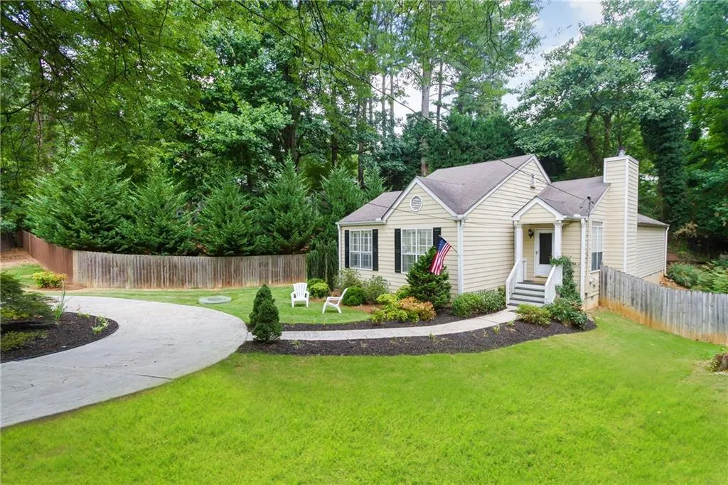1364 Arnold Avenue Ne, Atlanta, Georgia 30324, 3 Bedrooms Bedrooms, ,2 BathroomsBathrooms,Residential,Sold,1364 Arnold Avenue Ne,5742391