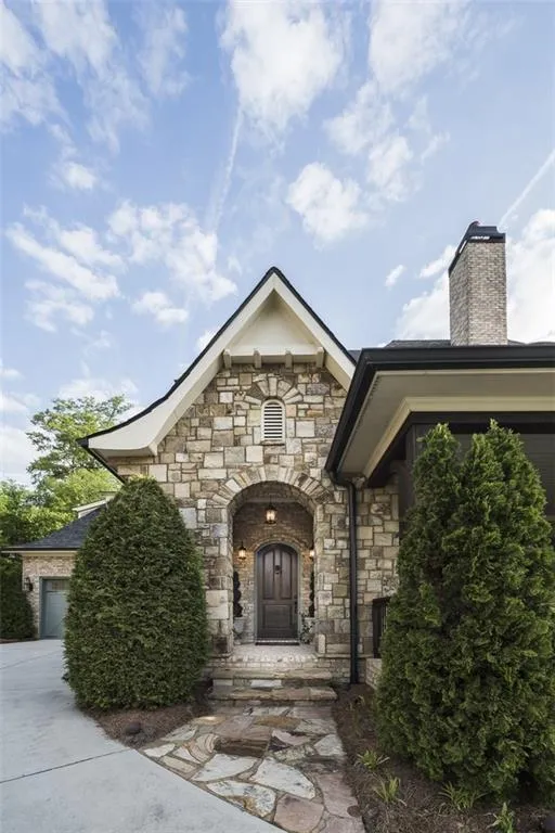 2741 Vinings Orchard Circle Se, Atlanta, Georgia 30339, 5 Bedrooms Bedrooms, ,5 BathroomsBathrooms,Residential,Sold,2741 Vinings Orchard Circle Se,5681811