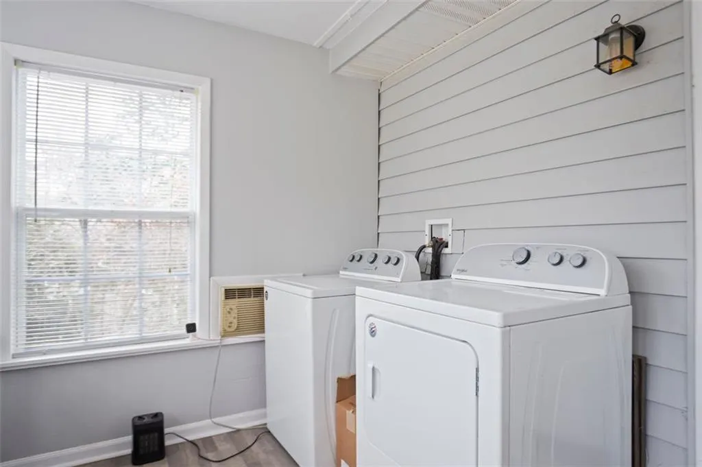 505 Wyncourtney Drive Ne, Atlanta, Georgia 30328, 4 Bedrooms Bedrooms, ,3 BathroomsBathrooms,Residential,For Sale,505 Wyncourtney Drive Ne,7689781