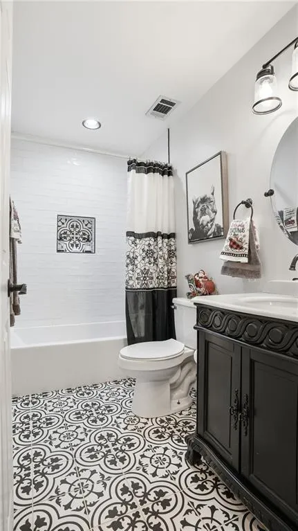 505 Wyncourtney Drive Ne, Atlanta, Georgia 30328, 4 Bedrooms Bedrooms, ,3 BathroomsBathrooms,Residential,For Sale,505 Wyncourtney Drive Ne,7689781