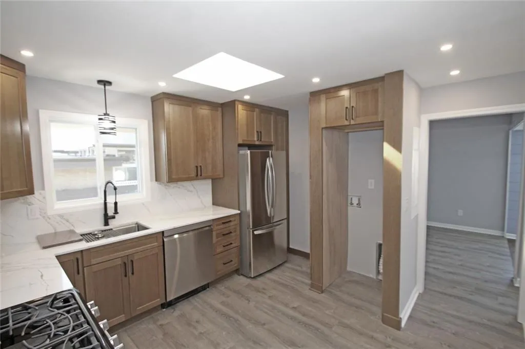 346 Carpenter Drive Ne Unit 32, Sandy Springs, Georgia 30328, 2 Bedrooms Bedrooms, ,2 BathroomsBathrooms,Residential,For Sale,346 Carpenter Drive Ne Unit 32,7665085