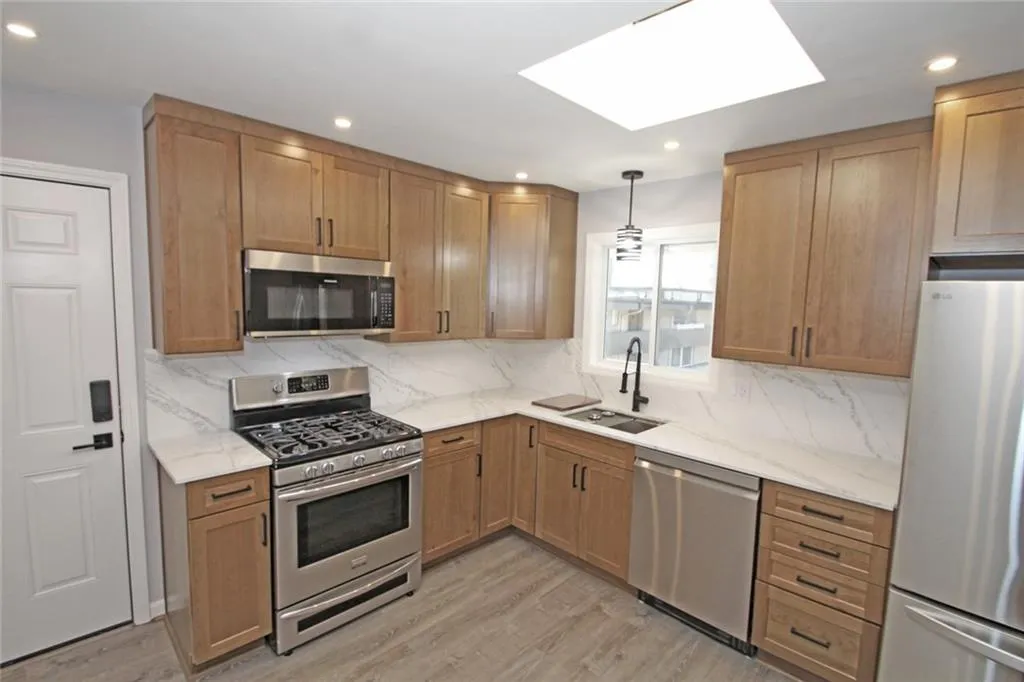 346 Carpenter Drive Ne Unit 32, Sandy Springs, Georgia 30328, 2 Bedrooms Bedrooms, ,2 BathroomsBathrooms,Residential,For Sale,346 Carpenter Drive Ne Unit 32,7665085