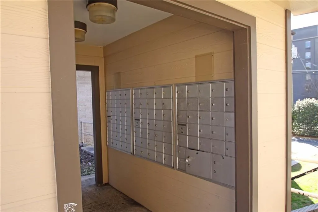 346 Carpenter Drive Ne Unit 32, Sandy Springs, Georgia 30328, 2 Bedrooms Bedrooms, ,2 BathroomsBathrooms,Residential,For Sale,346 Carpenter Drive Ne Unit 32,7665085