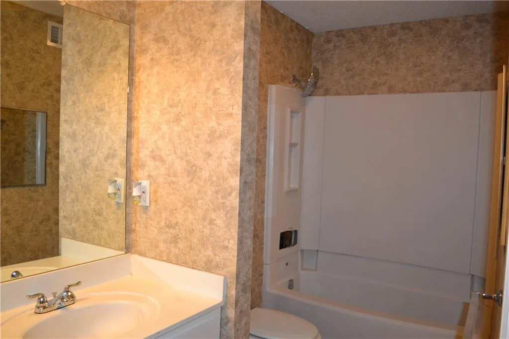 1902 Wingate Way, Atlanta, Georgia 30350, 1 Bedroom Bedrooms, ,1 BathroomBathrooms,Residential,Sold,1902 Wingate Way,5737040