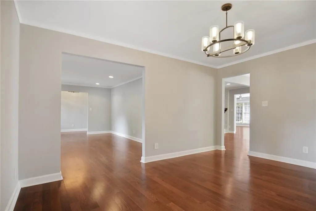 5790 Riverwood Drive, Sandy Springs, Georgia 30328, 4 Bedrooms Bedrooms, ,3 BathroomsBathrooms,Residential,Sold,5790 Riverwood Drive,6785324