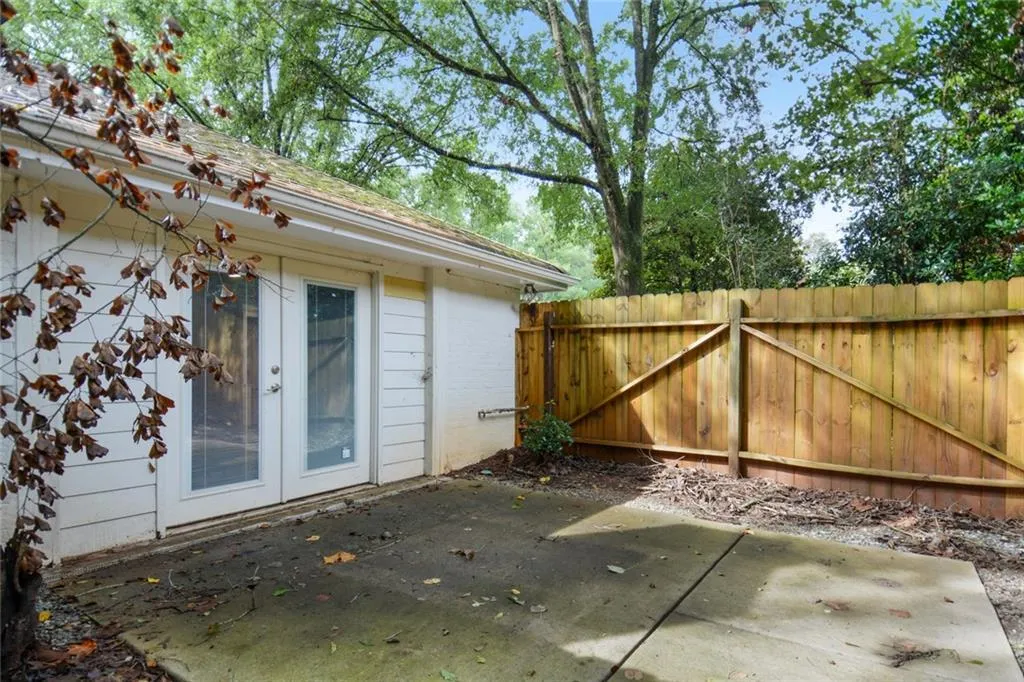 5790 Riverwood Drive, Sandy Springs, Georgia 30328, 4 Bedrooms Bedrooms, ,3 BathroomsBathrooms,Residential,Sold,5790 Riverwood Drive,6785324