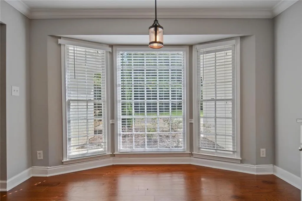 5790 Riverwood Drive, Sandy Springs, Georgia 30328, 4 Bedrooms Bedrooms, ,3 BathroomsBathrooms,Residential,Sold,5790 Riverwood Drive,6785324