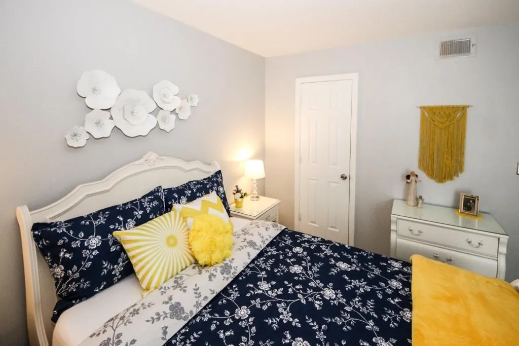 325 Granville Court, Atlanta, Georgia 30328, 1 Bedroom Bedrooms, ,1 BathroomBathrooms,Residential,Sold,325 Granville Court,6754766