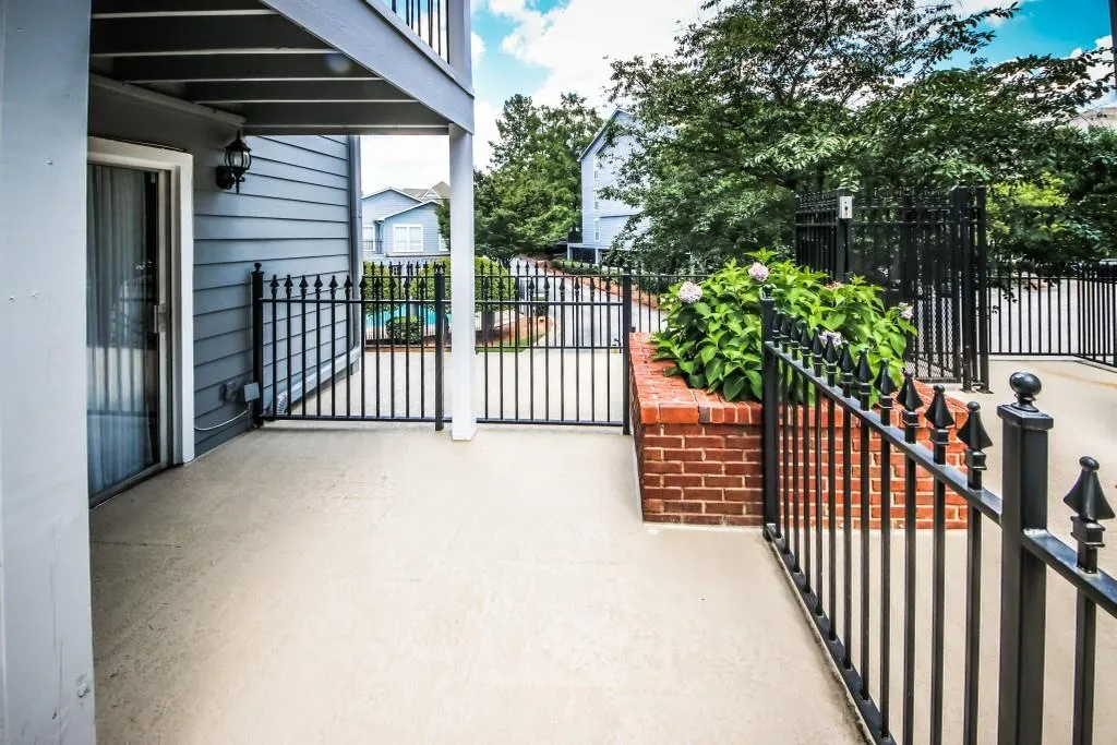 325 Granville Court, Atlanta, Georgia 30328, 1 Bedroom Bedrooms, ,1 BathroomBathrooms,Residential,Sold,325 Granville Court,6754766