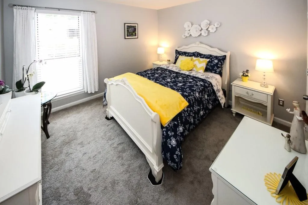 325 Granville Court, Atlanta, Georgia 30328, 1 Bedroom Bedrooms, ,1 BathroomBathrooms,Residential,Sold,325 Granville Court,6754766