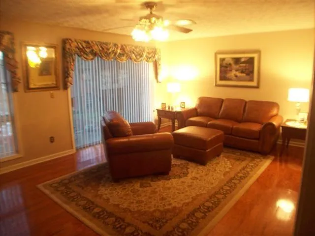 6851 Roswell Road Unit A21, Atlanta, Georgia 30328, 2 Bedrooms Bedrooms, ,2 BathroomsBathrooms,Residential,Sold,6851 Roswell Road Unit A21,5643525
