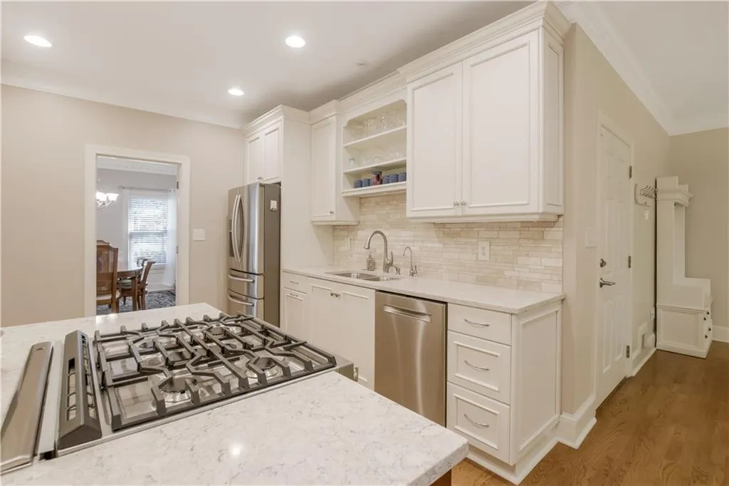 8080 Habersham Waters Road, Sandy Springs, Georgia 30350, 4 Bedrooms Bedrooms, ,3 BathroomsBathrooms,Residential,Sold,8080 Habersham Waters Road,6781557