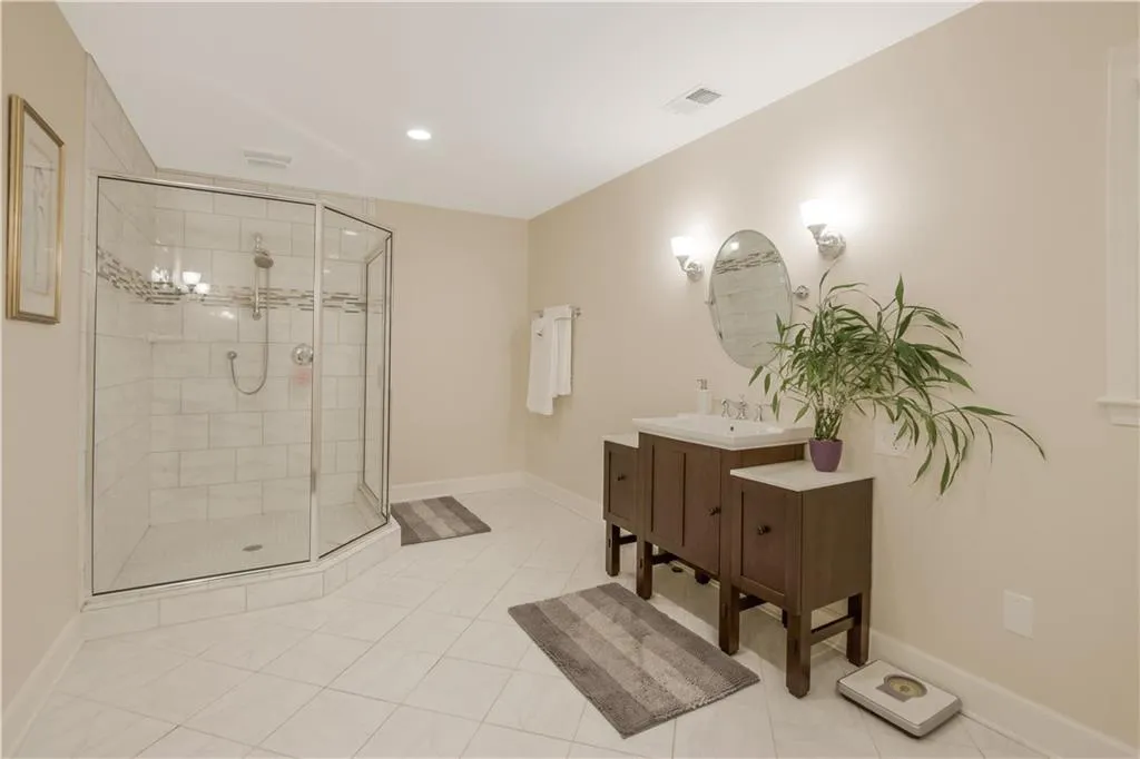 8080 Habersham Waters Road, Sandy Springs, Georgia 30350, 4 Bedrooms Bedrooms, ,3 BathroomsBathrooms,Residential,Sold,8080 Habersham Waters Road,6781557