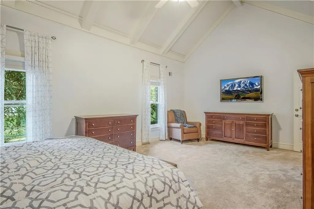 8080 Habersham Waters Road, Sandy Springs, Georgia 30350, 4 Bedrooms Bedrooms, ,3 BathroomsBathrooms,Residential,Sold,8080 Habersham Waters Road,6781557