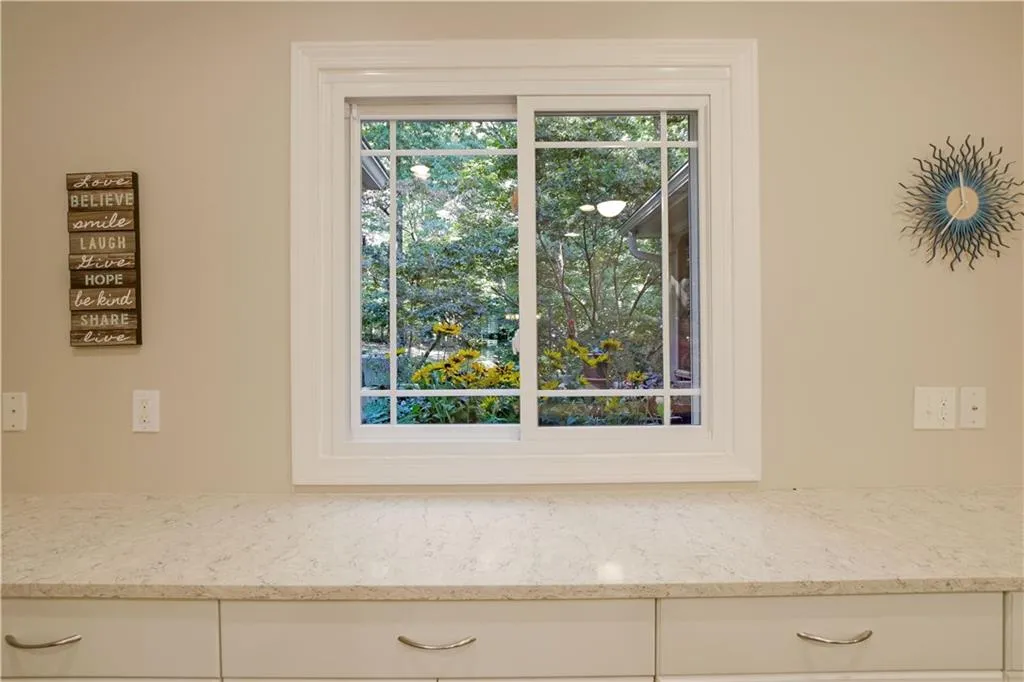 8080 Habersham Waters Road, Sandy Springs, Georgia 30350, 4 Bedrooms Bedrooms, ,3 BathroomsBathrooms,Residential,Sold,8080 Habersham Waters Road,6781557
