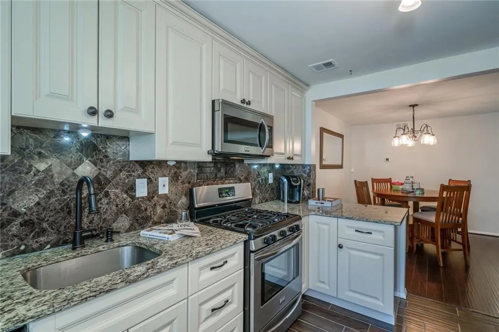 908 Woodcliff Drive Unit 908, Sandy Springs, Georgia 30350, 2 Bedrooms Bedrooms, ,2 BathroomsBathrooms,Residential,Sold,908 Woodcliff Drive Unit 908,6715175 908 Woodcliff Drive Unit 908, Sandy Springs, Georgia 30350, 2 Bedrooms Bedrooms, ,2 BathroomsBathrooms,Residential,Sold,908 Woodcliff Drive Unit 908,6715175