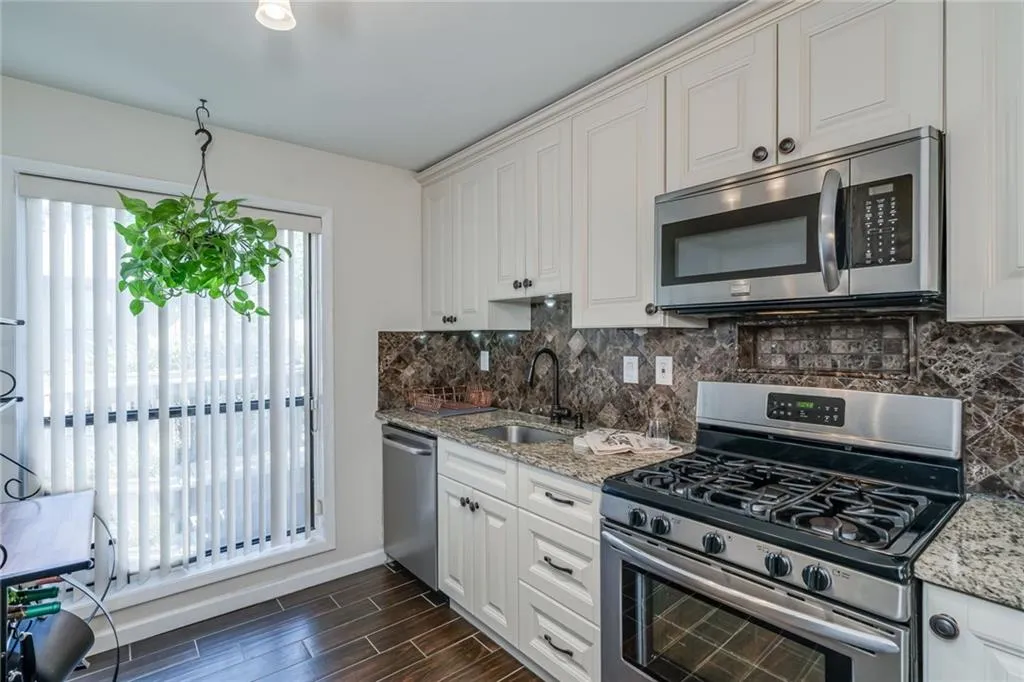 908 Woodcliff Drive Unit 908, Sandy Springs, Georgia 30350, 2 Bedrooms Bedrooms, ,2 BathroomsBathrooms,Residential,Sold,908 Woodcliff Drive Unit 908,6715175 908 Woodcliff Drive Unit 908, Sandy Springs, Georgia 30350, 2 Bedrooms Bedrooms, ,2 BathroomsBathrooms,Residential,Sold,908 Woodcliff Drive Unit 908,6715175