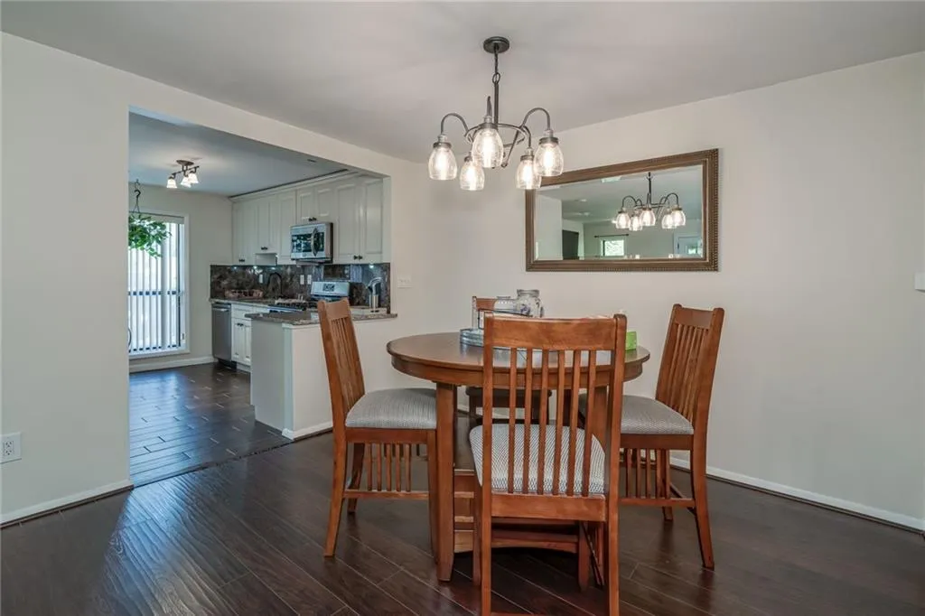 908 Woodcliff Drive Unit 908, Sandy Springs, Georgia 30350, 2 Bedrooms Bedrooms, ,2 BathroomsBathrooms,Residential,Sold,908 Woodcliff Drive Unit 908,6715175 908 Woodcliff Drive Unit 908, Sandy Springs, Georgia 30350, 2 Bedrooms Bedrooms, ,2 BathroomsBathrooms,Residential,Sold,908 Woodcliff Drive Unit 908,6715175