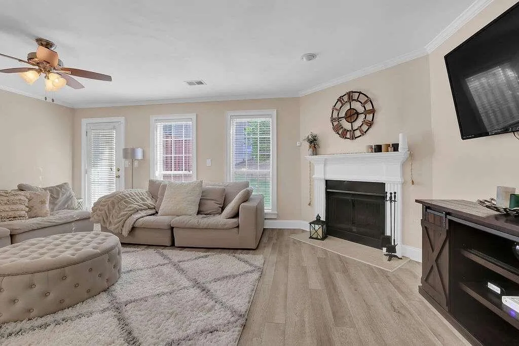 602 Masons Creek Circle, Sandy Springs, Georgia 30350, 2 Bedrooms Bedrooms, ,2 BathroomsBathrooms,Residential,Sold,602 Masons Creek Circle,7232735