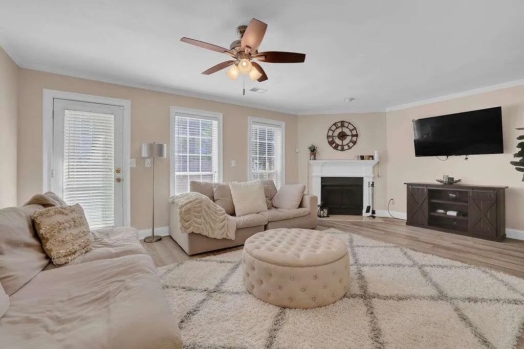 602 Masons Creek Circle, Sandy Springs, Georgia 30350, 2 Bedrooms Bedrooms, ,2 BathroomsBathrooms,Residential,Sold,602 Masons Creek Circle,7232735