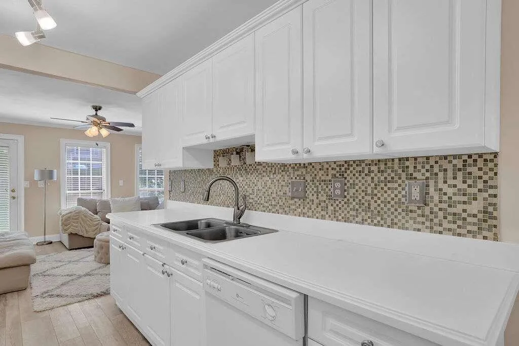 602 Masons Creek Circle, Sandy Springs, Georgia 30350, 2 Bedrooms Bedrooms, ,2 BathroomsBathrooms,Residential,Sold,602 Masons Creek Circle,7232735