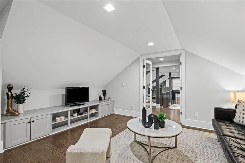 Upper level living room.
