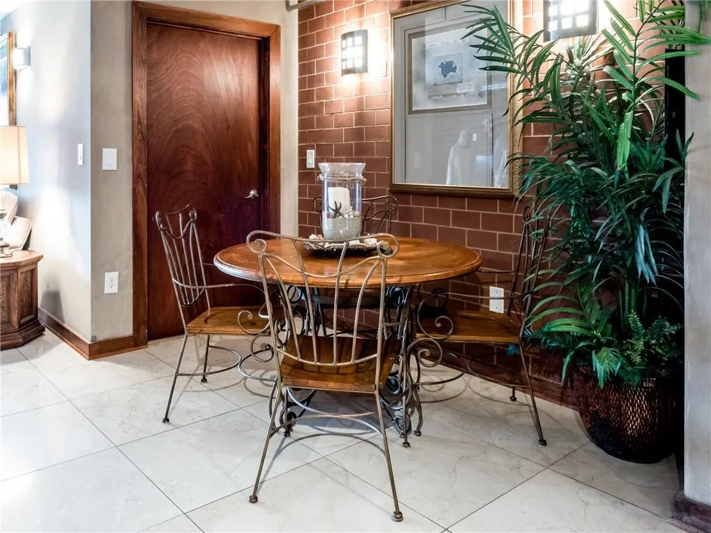 795 Hammond Drive Ne Unit 1013, Atlanta, Georgia 30328, 2 Bedrooms Bedrooms, ,2 BathroomsBathrooms,Residential,Sold,795 Hammond Drive Ne Unit 1013,6112765