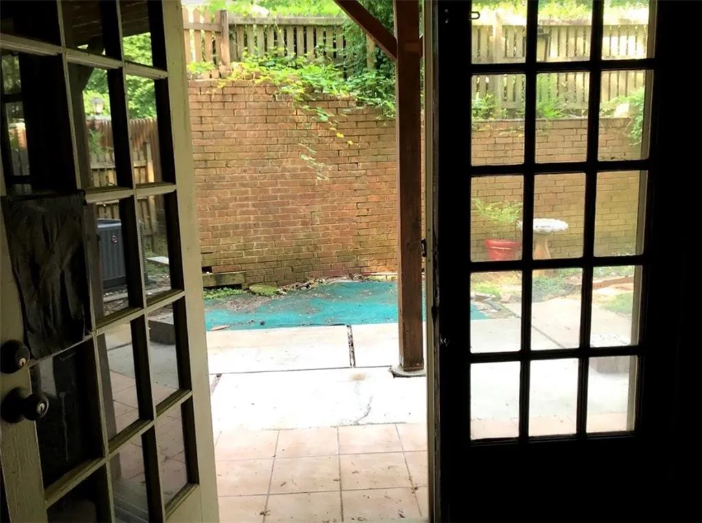 208 Brandywine Circle, Sandy Springs, Georgia 30350, 3 Bedrooms Bedrooms, ,3 BathroomsBathrooms,Residential,Sold,208 Brandywine Circle,6024022