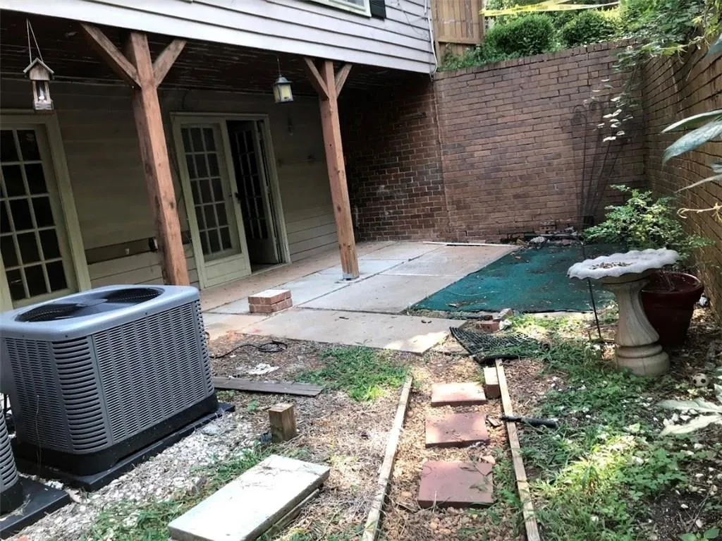 208 Brandywine Circle, Sandy Springs, Georgia 30350, 3 Bedrooms Bedrooms, ,3 BathroomsBathrooms,Residential,Sold,208 Brandywine Circle,6024022